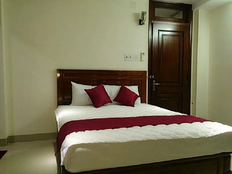 Opalus Hotel Нячанг
