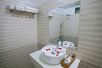 Opalus Hotel 나트랑 0*,  베트남