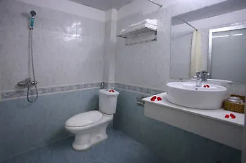 Opalus Hotel Нячанг