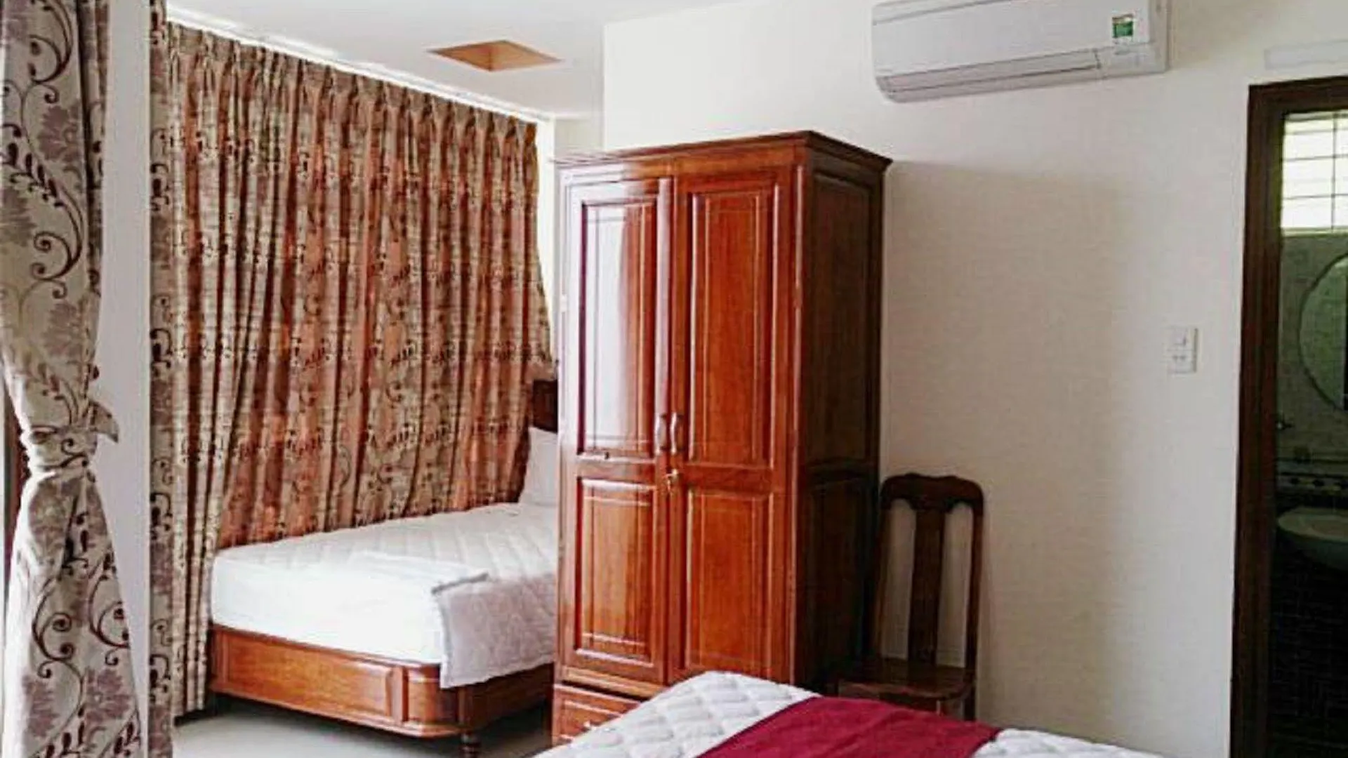 Opalus Hotel Нячанг